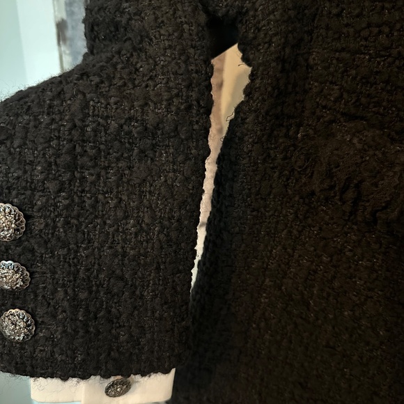 BLACK CHANEL JACKET - Picture 4 of 10